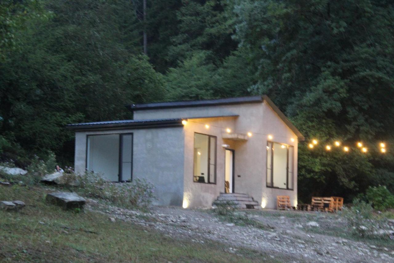 Cozy House In The Forest Borjomi Exterior photo