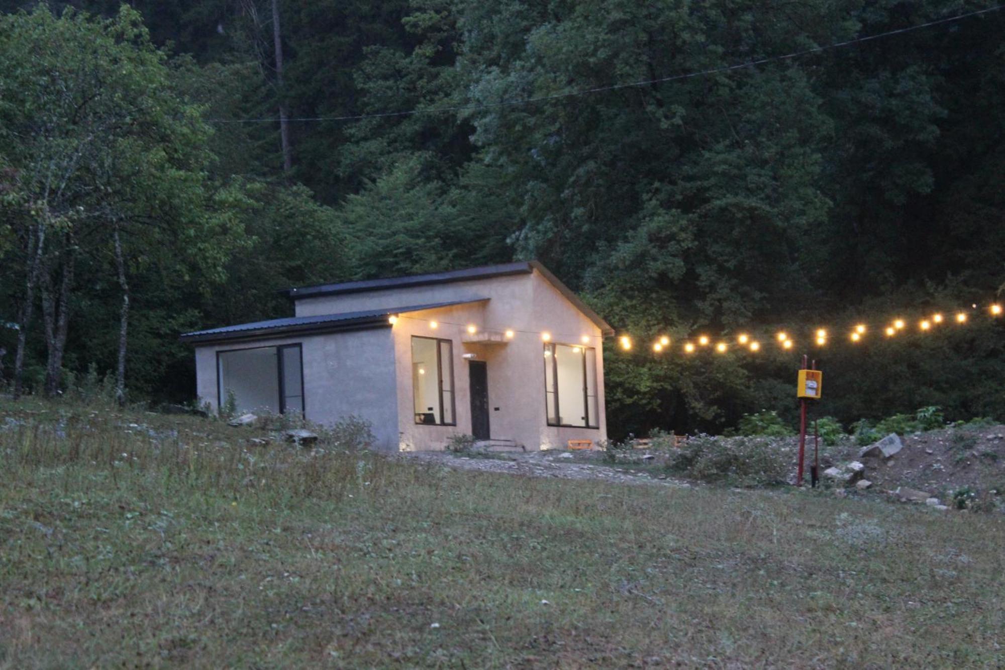 Cozy House In The Forest Borjomi Exterior photo